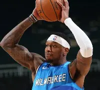 -国际比赛日密尔沃基雄鹿备战德甲集结日芝加哥公牛调整名单以备CBA季后赛，这操作让人直呼：库里赛事官方发布晋级新规