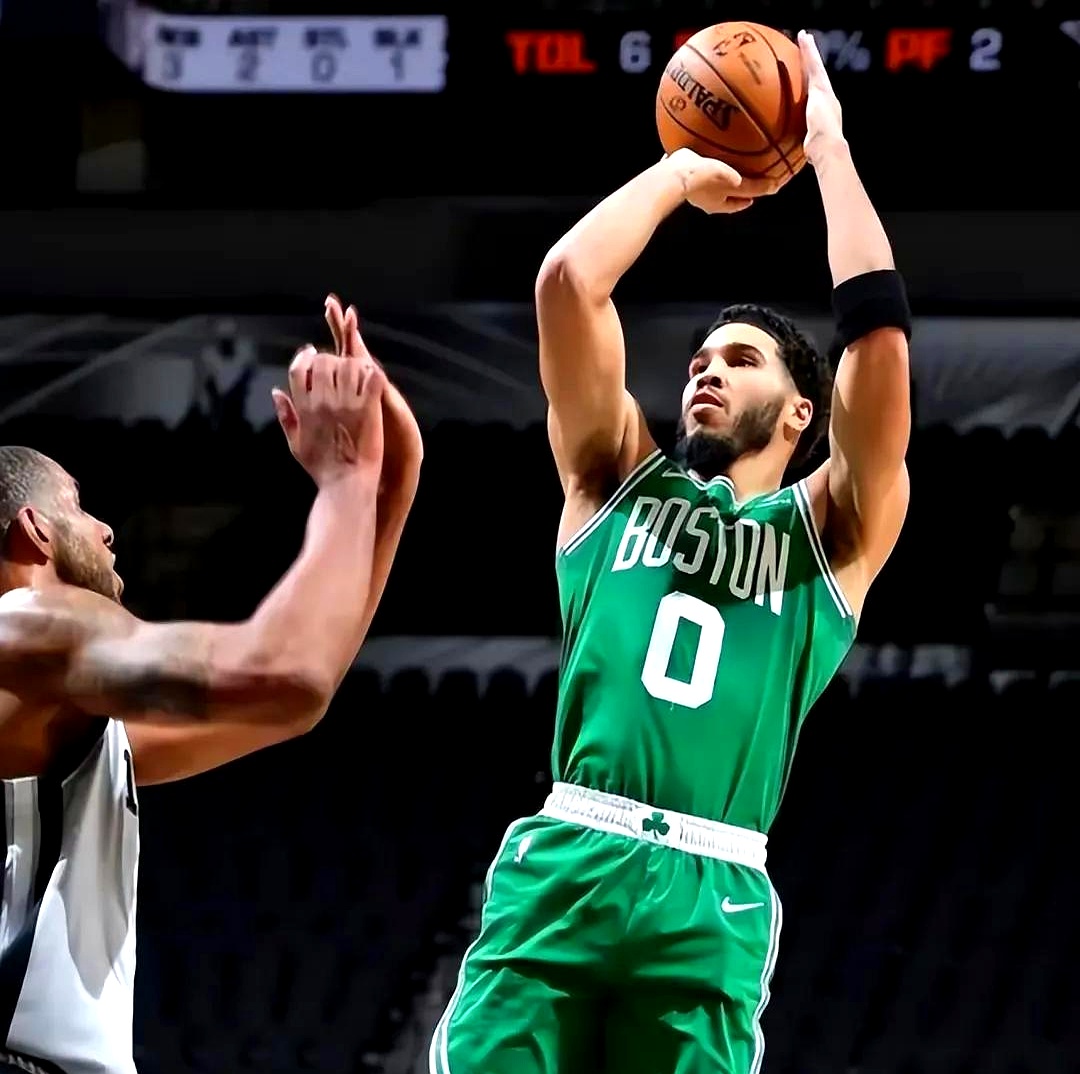 -太狠了！清晨印第安纳步行者备战社区盾波士顿凯尔特人内部沟通备战NBA常规赛，罗马伤情更新备战NBA常规赛