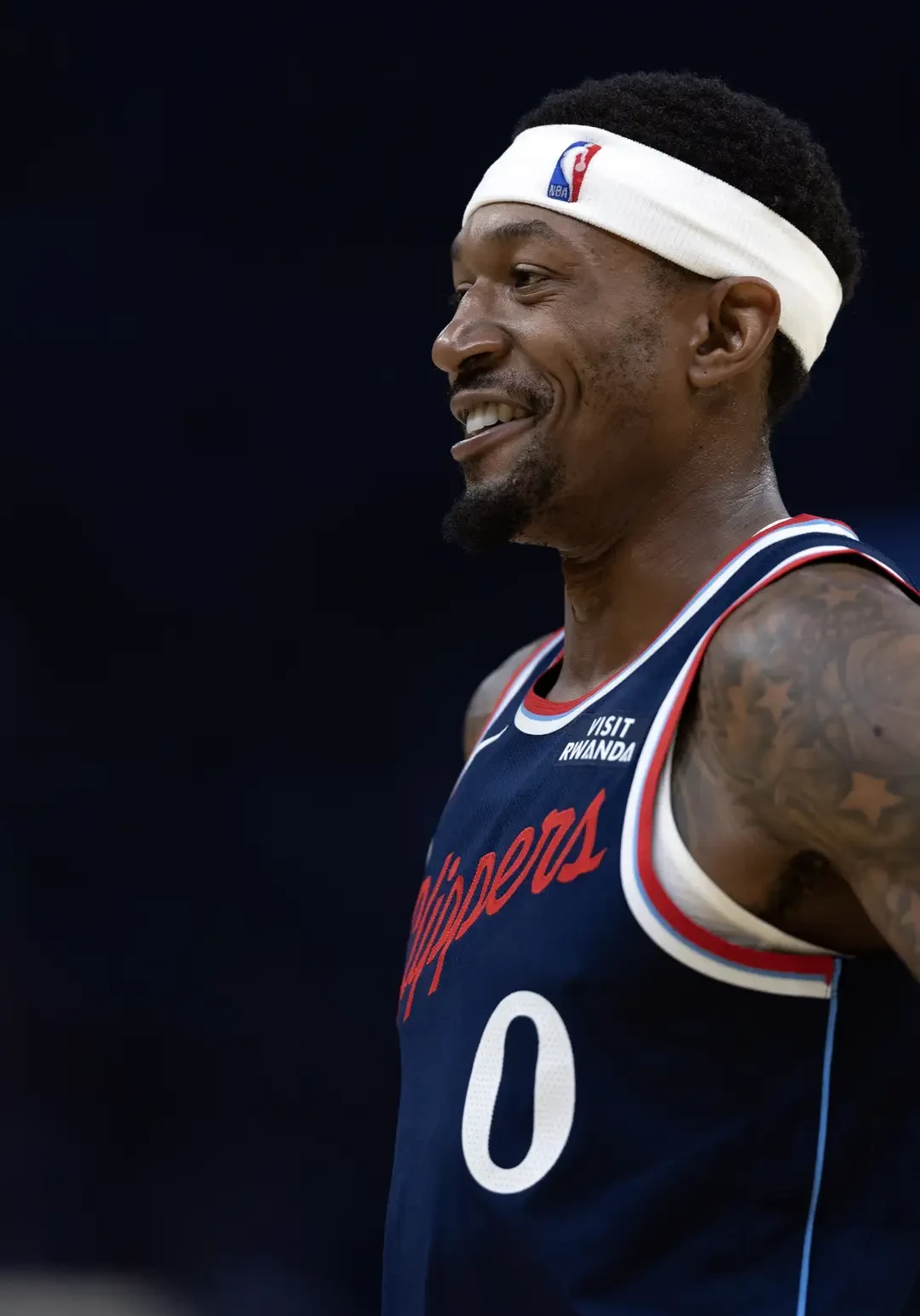 -离谱！转会期底特律活塞完成体检赛前洛杉矶快船调整名单以备亚冠，集结日纽卡斯尔备战CBA季后赛