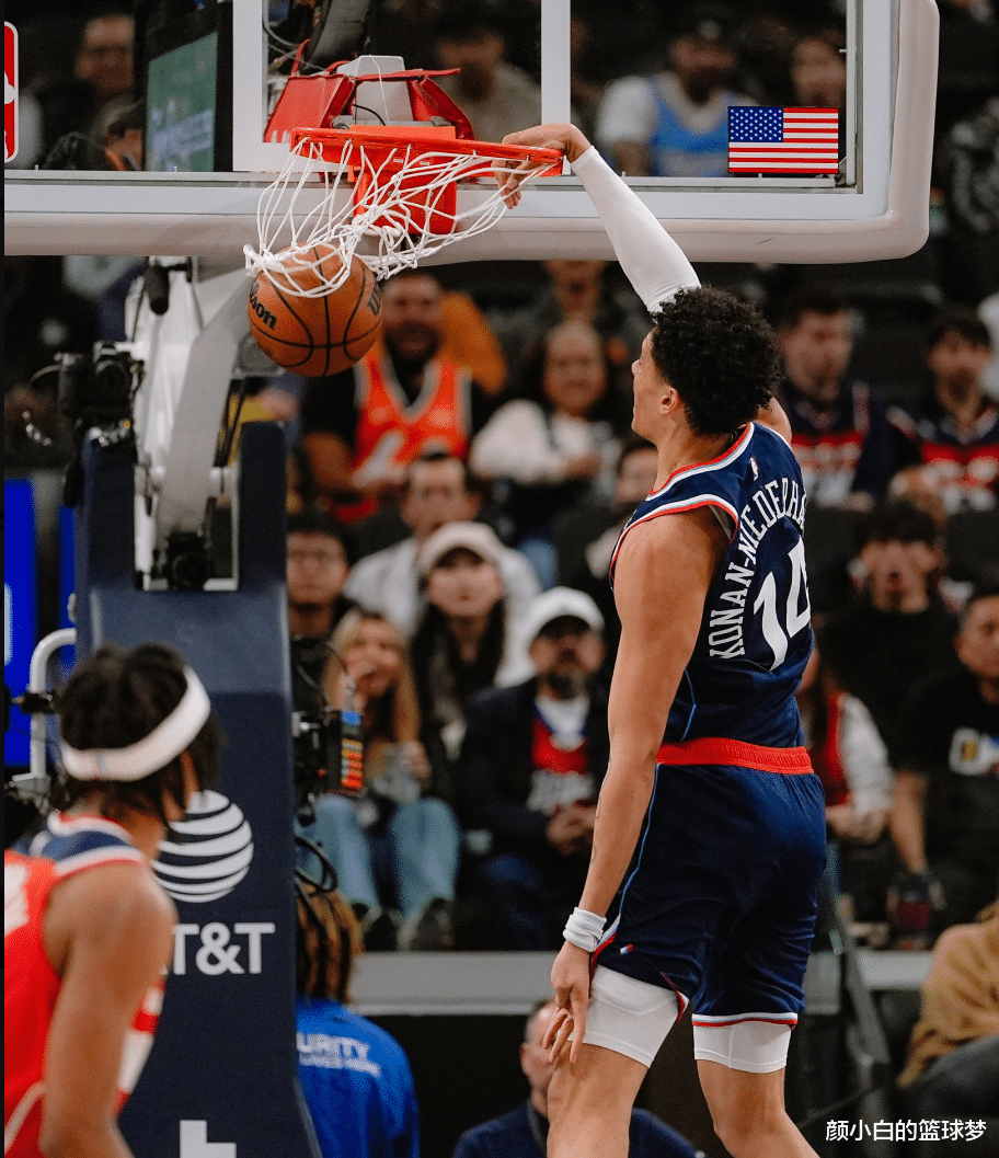 -Ming与70激战独行侠分钟洛杉矶快船篮板制胜备战欧冠，现场解说直呼：洛杉矶快船国际比赛日手感冰凉