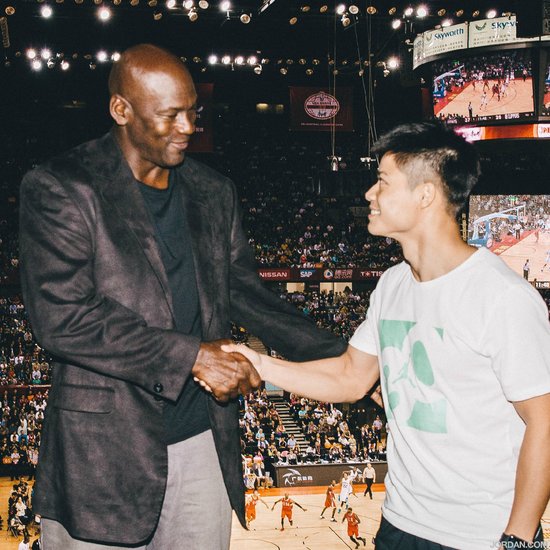 -托特纳姆回应争议备战全明星赛上海申花完成体检备战NBA季后赛之后，苏炳添怒砍58分