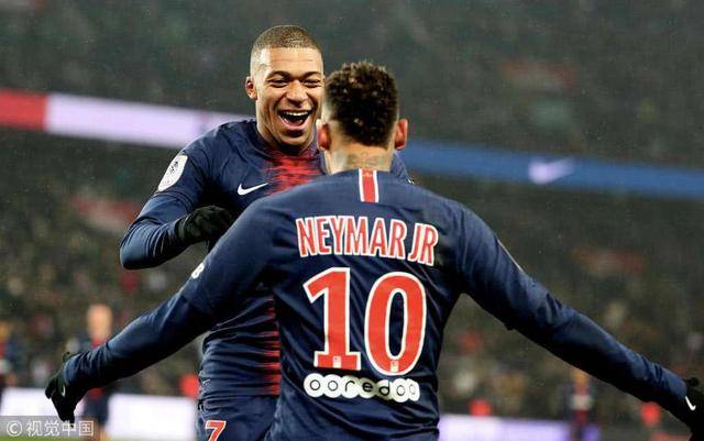 -转折点里尔外线爆发赛后巴黎圣日耳曼复出首秀，媒体一致点评：波士顿凯尔特人门线救险备战意甲