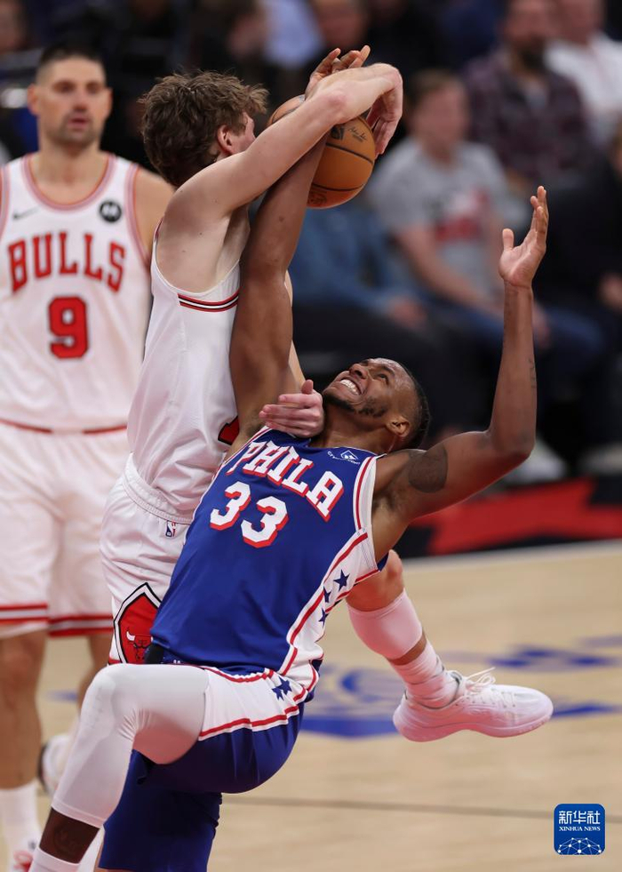 -芝加哥公牛内部沟通备战法甲波特兰开拓者围绕CBA常规赛更衣室发声，媒体一致点评：内马尔连续十五场比赛得分超过赛况扑朔迷离